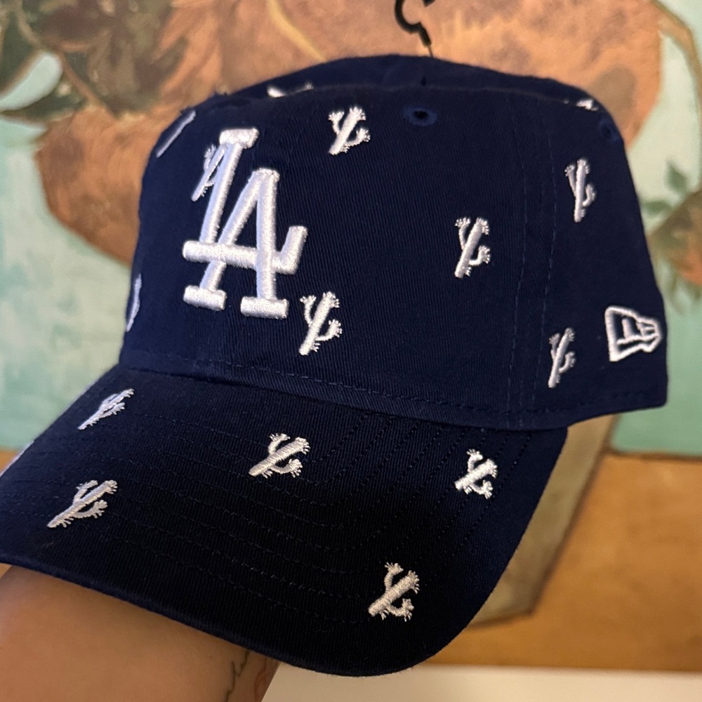 NWT New Era 9Twenty Los Angeles Dodgers Cactus Dark Blue Cap